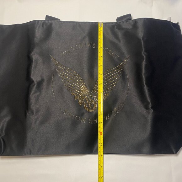 Victoria’s Secret Fashion Show 2025 Bling Angel Wings Tote Bag Weekender Zip NWT - Picture 9 of 10